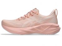 ASICS NOVABLAST 5 BREEZE ET WHITE  Chaussures Running pas cher
