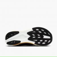 BROOKS HYPERION 2 BLACK ET GOLD Chaussures de running pas cher
