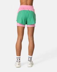 KARI TRAA MIJA TRAINING SHORTS GREEN  Short femme pas cher