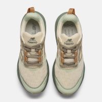 NEW BALANCE FRESH FOAM HIERRO V9 CALCIUM ET DARK JUNIPER chaussure de  trail pas cher