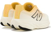 NEW BALANCE 1080 V14 CLEMENTINE ET ANGORA Chaussures de running pas cher