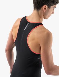COMPRESSPORT PRO RACING SINGLET BLACK   Débardeur de running pas cher