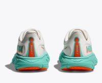 HOKA ARAHI 7 FROST ET AQUA GLOW  Chaussures de running pas cher