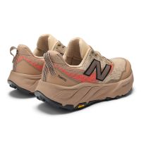 NEW BALANCE FRESH FOAM HIERRO V9DESERT CLAY ET EARTH SHADOW chaussure de  trail pas cher