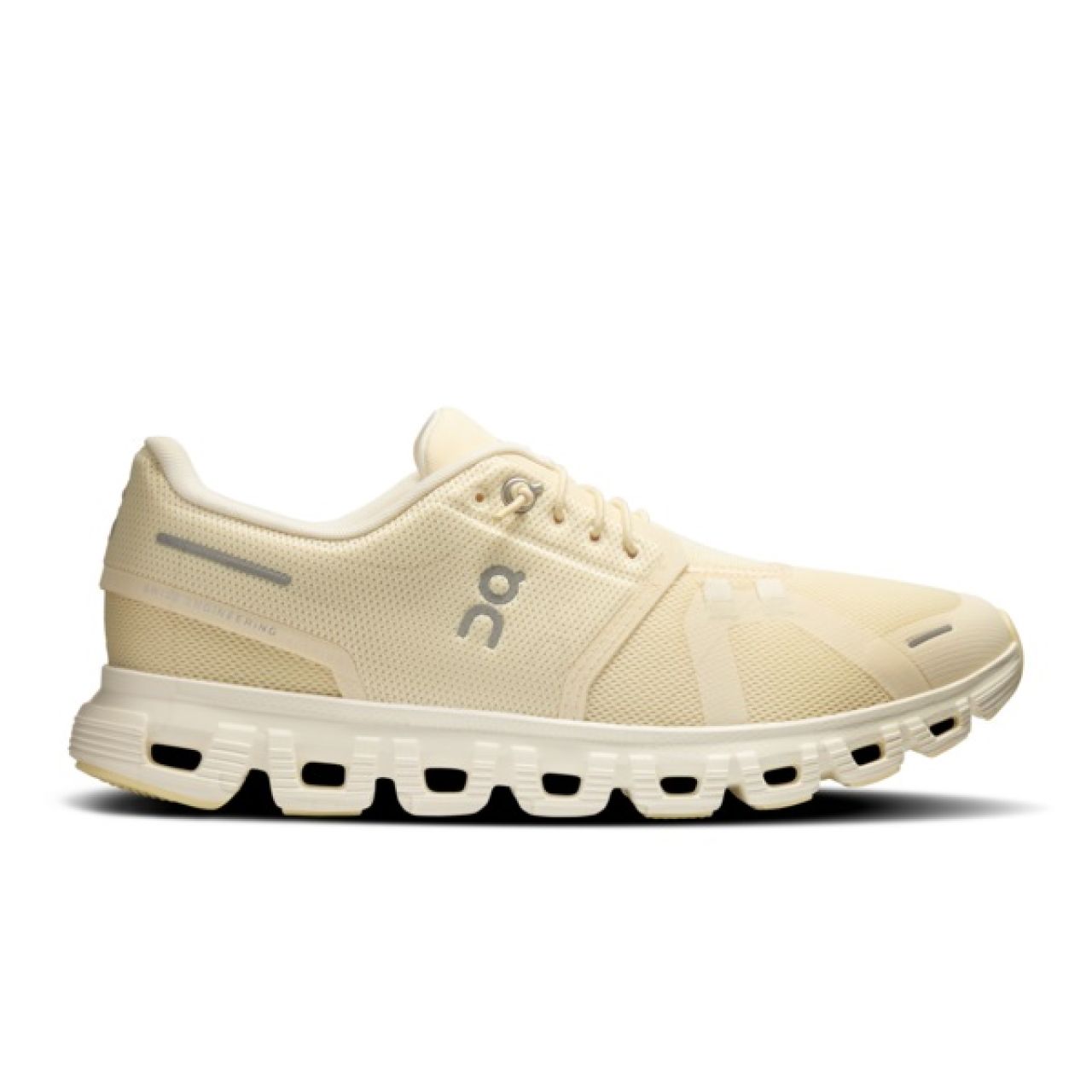 ON RUNNING CLOUD 6 CASTOR ET IVORY Chaussures de running