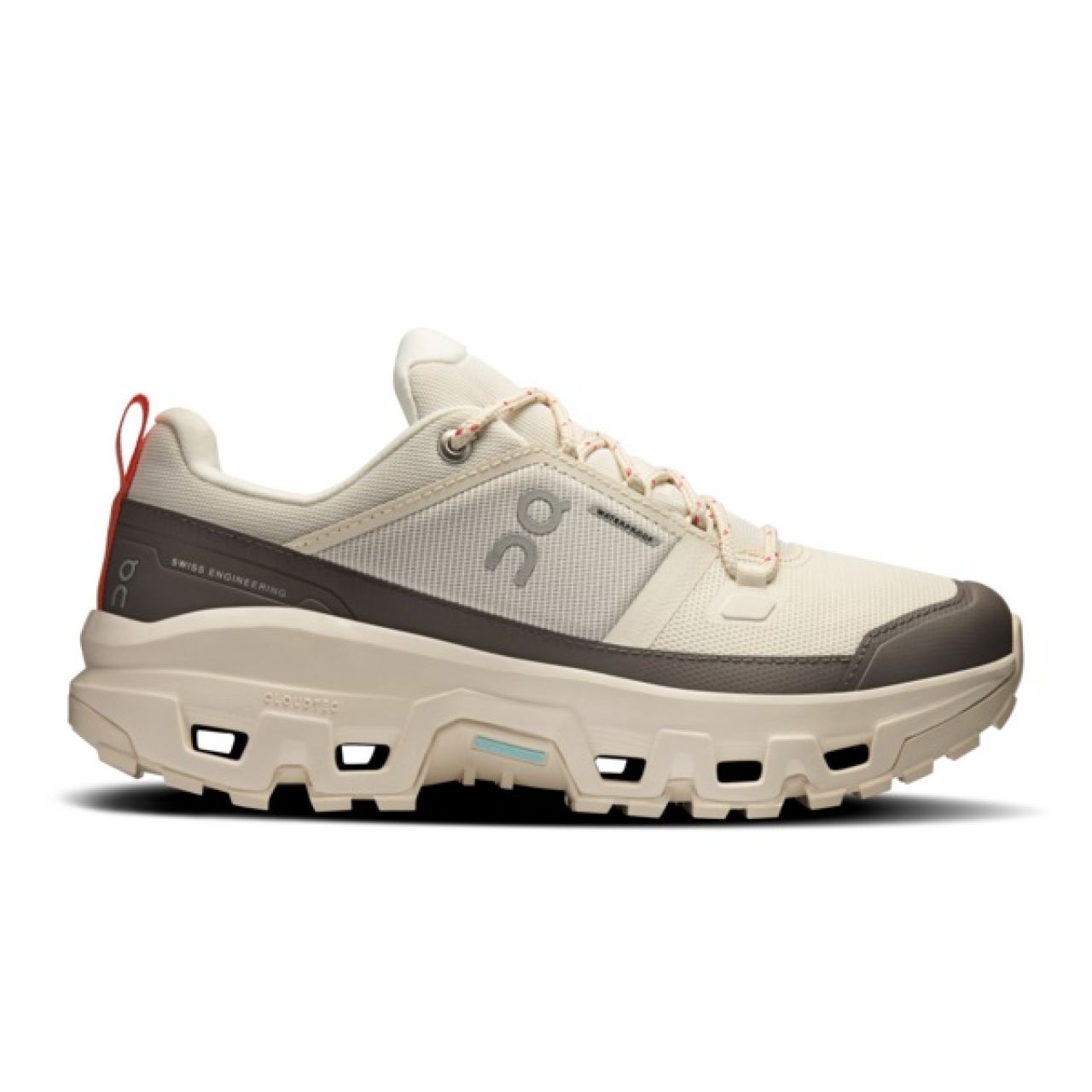 ON RUNNING CLOUDROCK LOW WP IVORY   Chaussures de randonnée