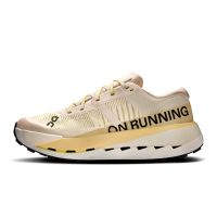 ON RUNNING CLOUDULTRA PRO PEARL ET LYCHEE Chaussures de trail pas cher