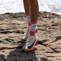 BV SPORT CHAUSSETTES TRAIL COLLECTOR  NUTRISOCKS ROSE Chaussettes de trail pas cher