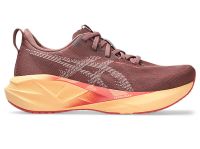 ASICS NOVABLAST 5 RUBBLE RED ET FAWN  Chaussures Running