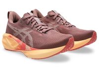 ASICS NOVABLAST 5 RUBBLE RED ET FAWN  Chaussures Running pas cher