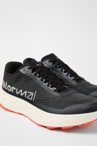 NNORMAL KJERAG 2 BLACK Chaussures de trail pas cher
