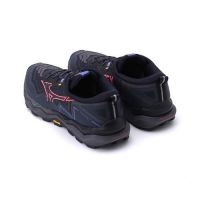 MIZUNO WAVE DAICHI 9  GTX BARITONE BLUE ET CALYPSO CORAL  Chaussures de trail pas cher