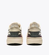 DIADORA NUCLEO 2 WHISPER WHITE ET MAROON BANNER  Chaussure running pas cher