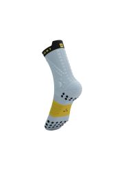 COMPRESSPORT PRO RACING SOCKS V4.0 GREY DAWN ET CEYLON YELLOW Chaussettes running pas cher