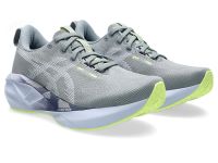 ASICS NOVABLAST 5 GRAVEL ET BLUE FADE  Chaussures Running pas cher