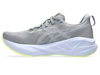 ASICS NOVABLAST 5 GRAVEL ET BLUE FADE  Chaussures Running pas cher