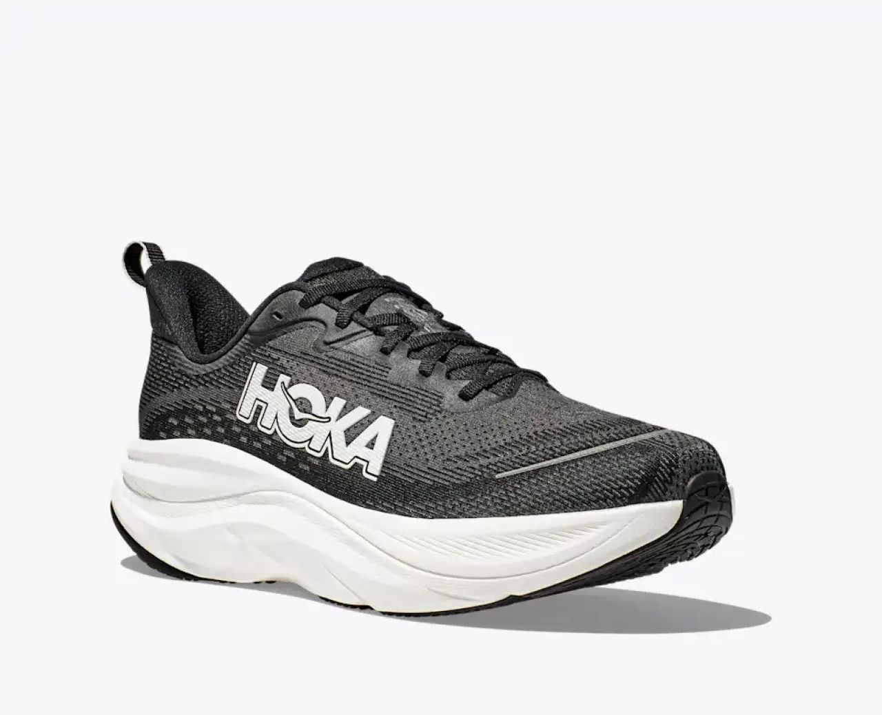 HOKA SKYFLOW WIDE BLACK ET WHITE  Chaussures de running pour pieds larges