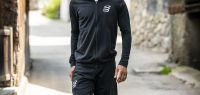COMPRESSPORT SEAMLESS ZIP SWEATSHIRT BLACK pas cher