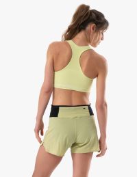 COMPRESSPORT FEELFREE SEAMLESS BRA SHADOW LIME Brassière de sport pas cher