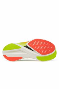 SAUCONY ENDORPHIN ELITE 2 SPLASH ET FIRE  Chaussures running saucony pas cher