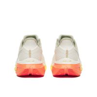 SAUCONY ENDORPHIN SPEED 5 IVORY ET FIRE Chaussures running saucony pas cher