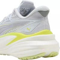 PUMA MAGMAX NITRO 2 ARGENT MISTE ET APPLE SPRITZ  Chaussures de running pas cher