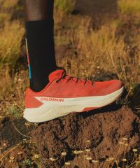 SALOMON PULSAR FIERY RED ET VANILLA ICE  Chaussures de trail pas cher