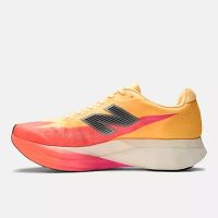 NEW BALANCE FUELCELL SUPERCOMP ELITE V5 TANGERINE HEAT ET WHITE PEACH Chaussures de running pas cher