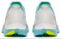 SAUCONY KINVARA 16 WHITE ET AQUA  Chaussures running saucony pas cher
