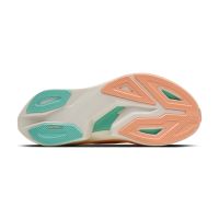 BROOKS HYPERION MAX 3 CORAL , YUCCA ET COCONUT  Chaussures de running pas cher