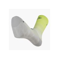 BV SPORT CHAUSSETTES RUN MARATHON HIGH GRIS ET LIME Chaussettes de running pas cher