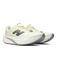 NEW BALANCE REBEL V5 PISTACHIO BUTTER Chaussures de running pas cher