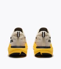 DIADORA CELLULA 2 ALMOND MILK ET CHOCOLATE Chaussure running pas cher