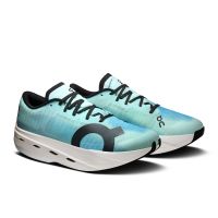 ON RUNNING CLOUDBOOM VOLT CELESTE ET ISLE Chaussures de running pas cher