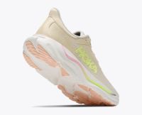 HOKA ARAHI 9 VINTAGE YELLOW ET ALABASTER Chaussures de running pas cher
