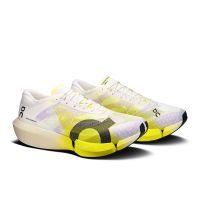 ON RUNNING CLOUDBOOM STRIKE 2 WHITE ET LIME Chaussures de running pas cher