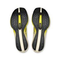 ON RUNNING CLOUDBOOM STRIKE 2 WHITE ET LIME Chaussures de running pas cher