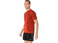 ASICS ROAD SEAMLESS SS TOP SINGED RED Tee shirt  running pas cher
