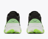 HOKA CLIFTON PRO CARBON CARBON BLACK ET TART APPLE Chaussures de running pas cher