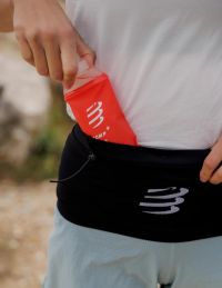 COMPRESSPORT FREE BELT PRO 2.0 BLACK ET WHITE Ceinture de running pas cher